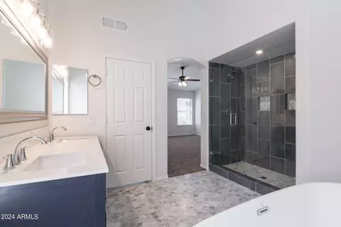 Bath - 1767 E Marquette Dr, Gilbert, AZ 85234 photo 2 of 3