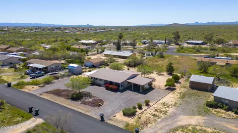 23641 W Coleman Dr, Congress, AZ 85332