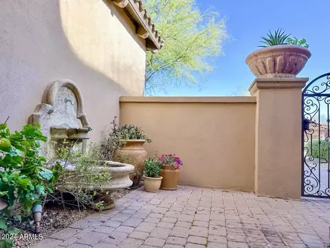 Exterior - 3725 E Bryce Ln, Phoenix, AZ 85050 photo 18 of 31