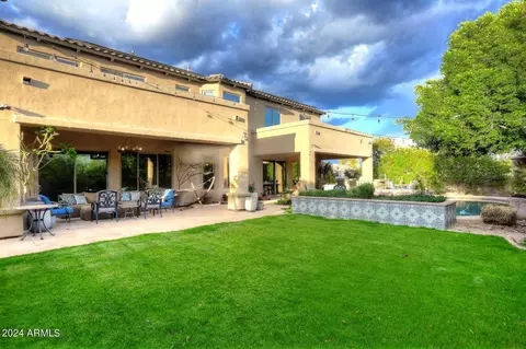 Exterior - 3725 E Bryce Ln, Phoenix, AZ 85050 photo 4 of 31