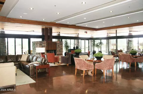 Dining - 3725 E Bryce Ln, Phoenix, AZ 85050 photo 4 of 4