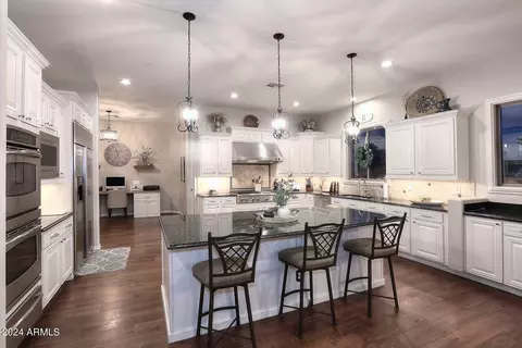Kitchen - 3725 E Bryce Ln, Phoenix, AZ 85050 photo 2 of 4
