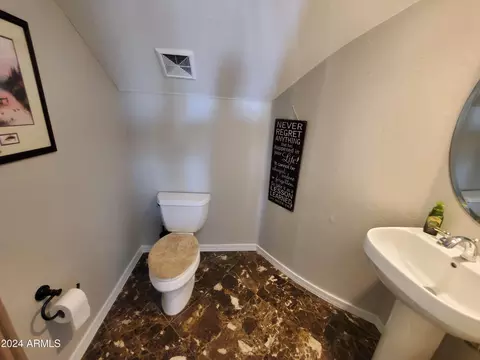 Bath - 2884 E Clifton Ct, Gilbert, AZ 85295 photo 2 of 11