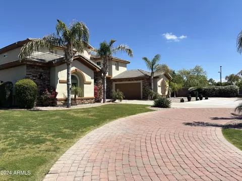 Exterior - 2884 E Clifton Ct, Gilbert, AZ 85295 photo 32 of 35