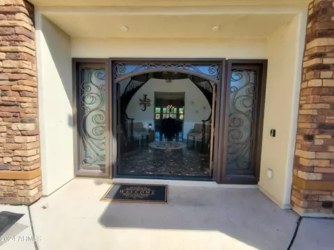 Entry Way - 2884 E Clifton Ct, Gilbert, AZ 85295 photo 2 of 11