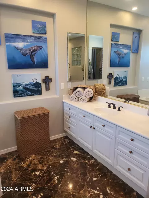 Bath - 2884 E Clifton Ct, Gilbert, AZ 85295 photo 6 of 11