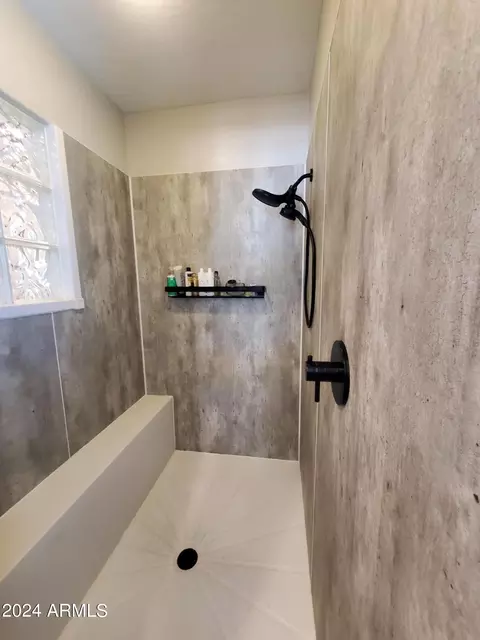 Bath - 2884 E Clifton Ct, Gilbert, AZ 85295 photo 8 of 11