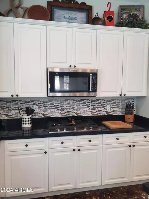 Kitchen - 2884 E Clifton Ct, Gilbert, AZ 85295 photo 4 of 10