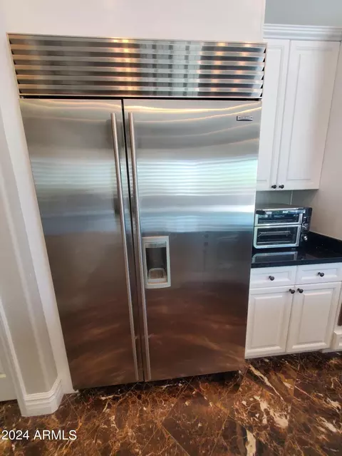 Kitchen - 2884 E Clifton Ct, Gilbert, AZ 85295 photo 5 of 10