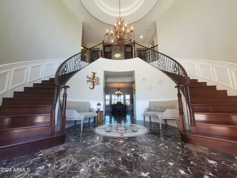 Entry Way - 2884 E Clifton Ct, Gilbert, AZ 85295 photo 3 of 11