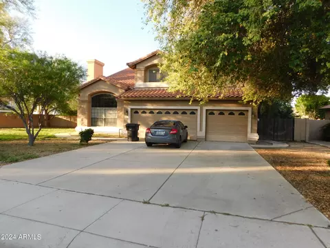 169 E Canyon Creek Dr, Gilbert, AZ 85295