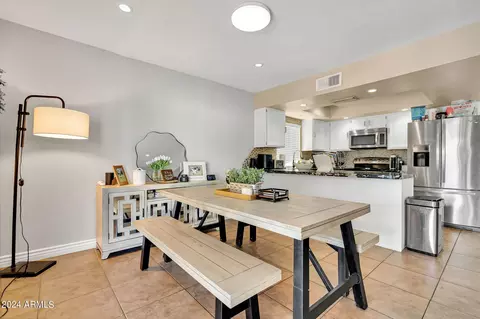 Kitchen - 3143 El Moro Ave, Mesa, AZ 85204 photo 4 of 5