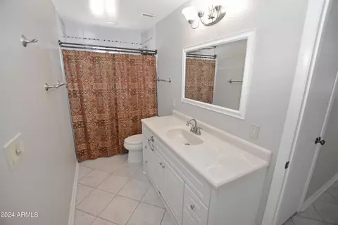 Bath - 4933 E Flower Ave, Mesa, AZ 85206 photo 2 of 3