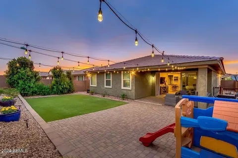 Exterior - 2685 E Daniel Dr, Gilbert, AZ 85298 photo 9 of 14