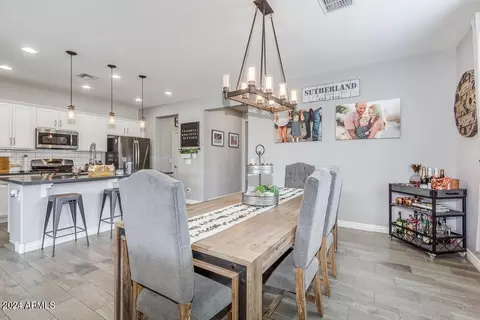Dining - 2685 E Daniel Dr, Gilbert, AZ 85298 photo 2 of 2
