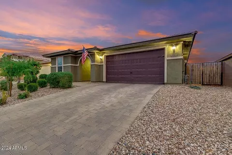 Exterior - 2685 E Daniel Dr, Gilbert, AZ 85298 photo 12 of 14