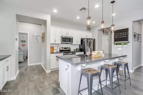 Kitchen - 2685 E Daniel Dr, Gilbert, AZ 85298 photo 2 of 6