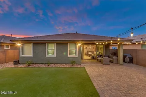 Exterior - 2685 E Daniel Dr, Gilbert, AZ 85298 photo 8 of 14
