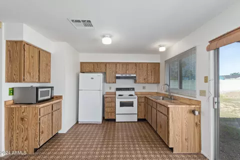 Kitchen - 2738 E Villa Rita Dr, Phoenix, AZ 85032 photo 3 of 3