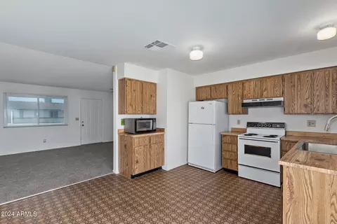 Kitchen - 2738 E Villa Rita Dr, Phoenix, AZ 85032 photo 2 of 3