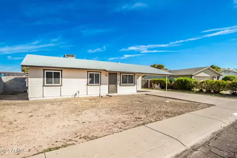 Exterior - 2738 E Villa Rita Dr, Phoenix, AZ 85032 photo 3 of 11