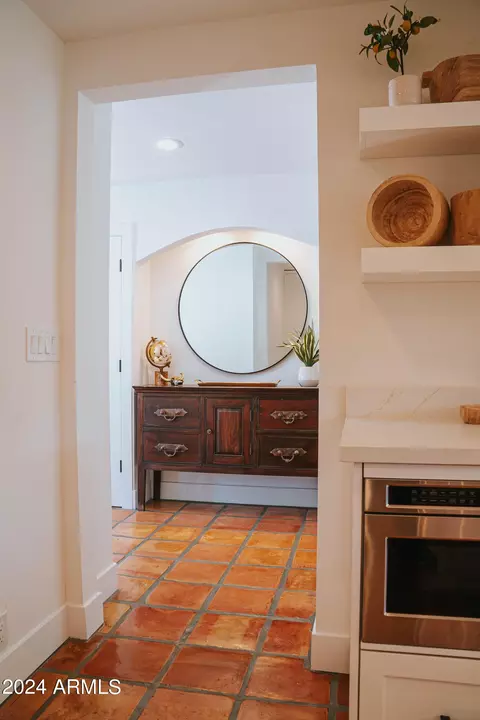 Entry Way - 4701 E Cholla St, Phoenix, AZ 85028 photo 3 of 5