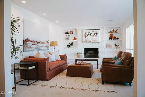Living - 4701 E Cholla St, Phoenix, AZ 85028 photo 4 of 8