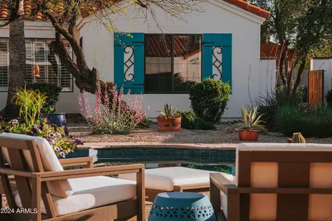 Dining - 4701 E Cholla St, Phoenix, AZ 85028 photo 5 of 5