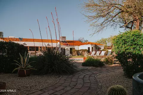 Exterior - 4701 E Cholla St, Phoenix, AZ 85028 photo 12 of 21