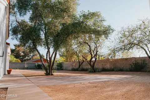View/Area - 4701 E Cholla St, Phoenix, AZ 85028 photo 4 of 4