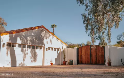 Exterior - 4701 E Cholla St, Phoenix, AZ 85028 photo 19 of 21