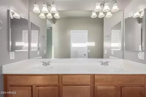 Bath - 7231 E Onza Ave, Mesa, AZ 85212 photo 2 of 4