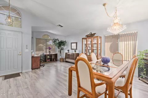 465 S Ash St, Gilbert, AZ 85233 photo 4