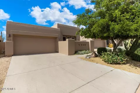 9526 E Chuckwagon Ln, Scottsdale, AZ 85262