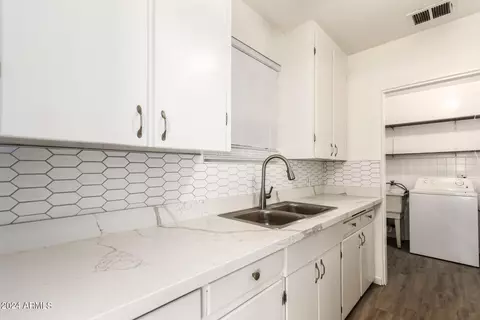 2802 Earll Dr, Phoenix, AZ 85016 photo 11