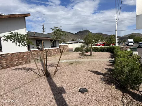 2302 W Cholla St, Phoenix, AZ 85029