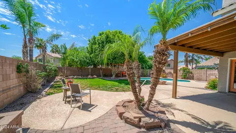 3939 E Morrow Dr, Phoenix, AZ 85050 photo 8