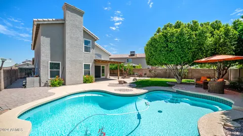 3939 E Morrow Dr, Phoenix, AZ 85050 photo 4