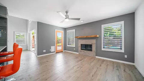 3939 E Morrow Dr, Phoenix, AZ 85050 photo 14