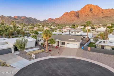 View/Area - 7327 N 21st Pl, Phoenix, AZ 85020 photo 3 of 4
