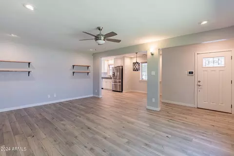 1821 E Bethany Home Rd, Phoenix, AZ 85016 photo 6