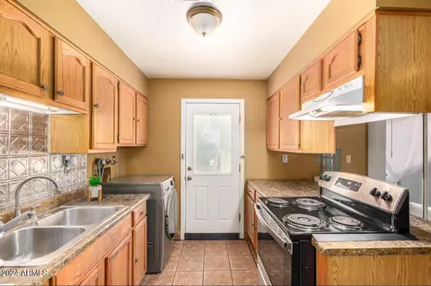 420 Euclid Ave, Phoenix, AZ 85042 photo 2