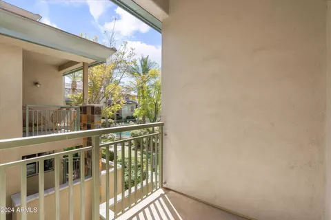 815 E Rose Ln #102, Phoenix, AZ 85014 photo 17