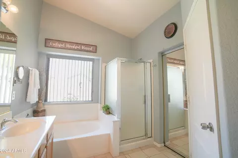 Bath - 1710 E Tulsa St, Gilbert, AZ 85295 photo 1 of 4