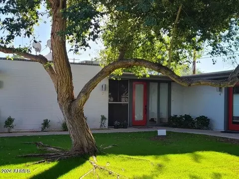 4204 N 38th St #3, Phoenix, AZ 85018
