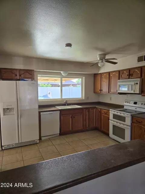4408 N 79th Dr, Phoenix, AZ 85033 photo 12