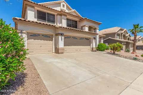 Exterior - 2032 E Taxidea Way, Phoenix, AZ 85048 photo 2 of 11