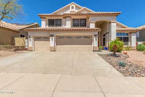 2032 E Taxidea Way, Phoenix, AZ 85048