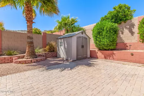 Exterior - 2032 E Taxidea Way, Phoenix, AZ 85048 photo 9 of 11