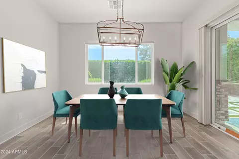 Dining - 635 W Echo Ln, Phoenix, AZ 85021 photo 1 of 1